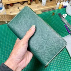 ví zip dài cầm tay thủ công handmade da bò epsom xanh rêu 2